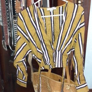 Long sleeve crop top